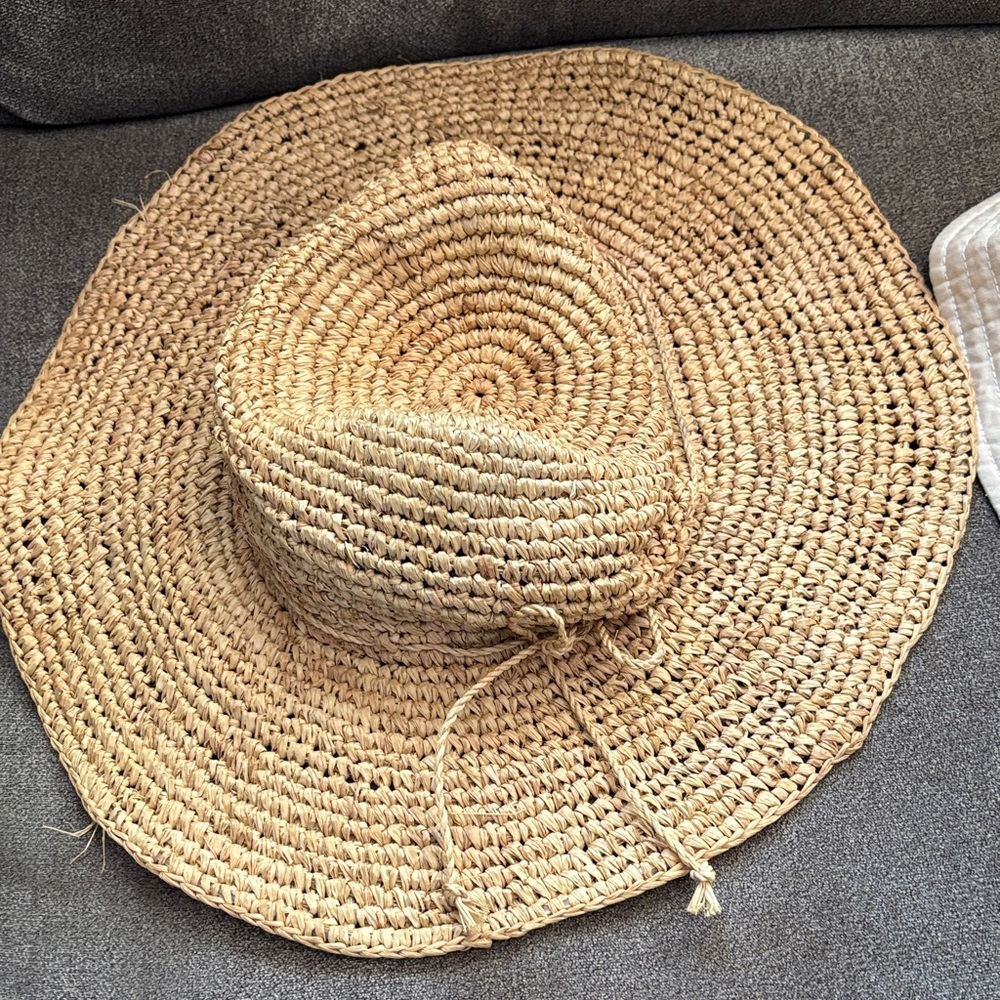 4 Stylish Woven Straw Hats